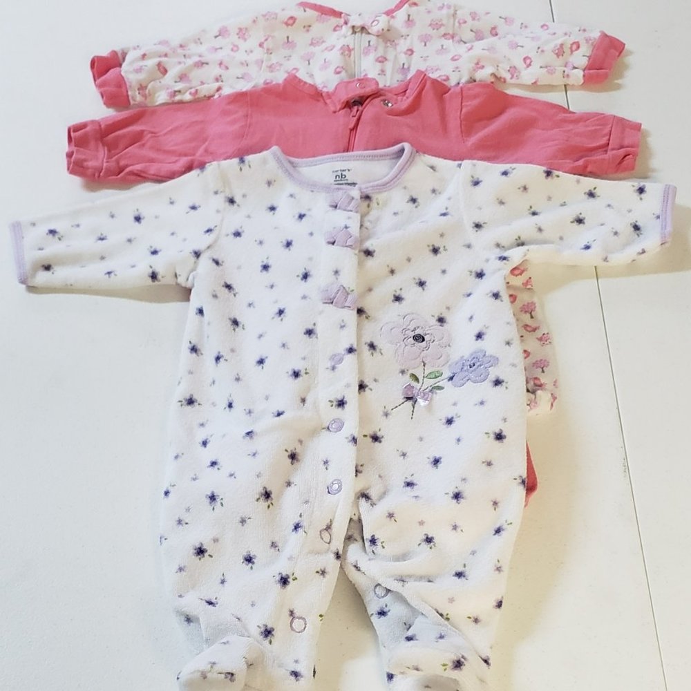 🌹 3 cute warm soft onesies.